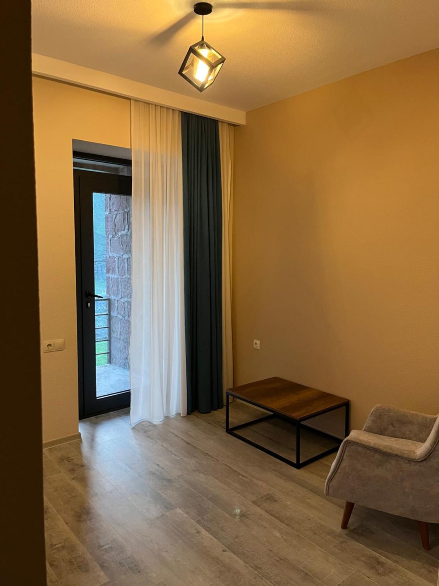 Hotel Axien Kazbegi Extérieur photo